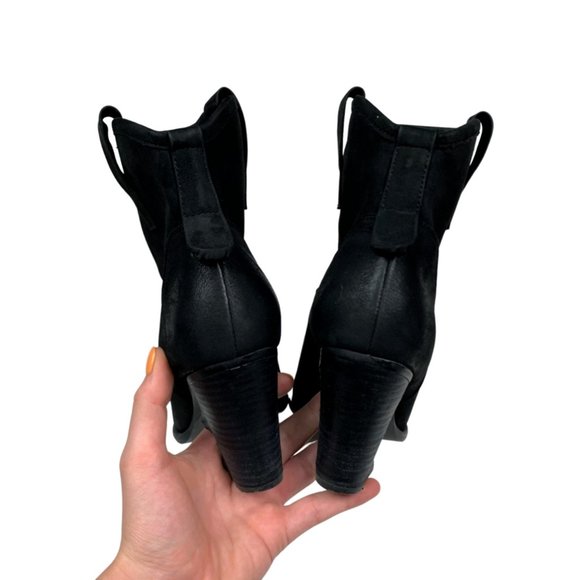 CHINESE LAUNDRY Fall Booties - Picture 5 of 5